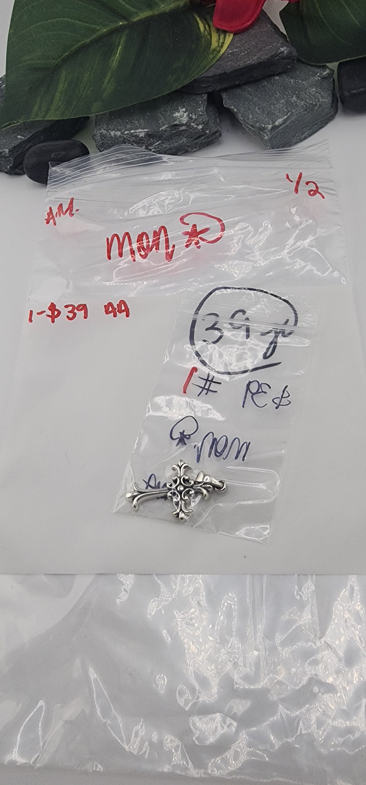 AM SHOW 48HR RESERVED FOR: mon 💫- 1/2/2026 FL tiktok Live Show - 1 Sterling Silver Items