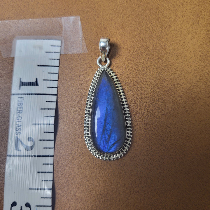 Natural Labradorite 925 Sterling Silver Pendant