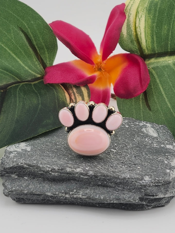 Queen Conch Paw Ring Size 10