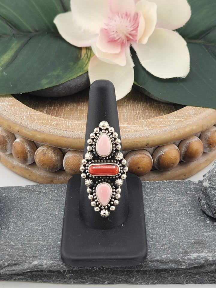 Southwest Queen Conch and Italian Coral Ring Size 8 3/4