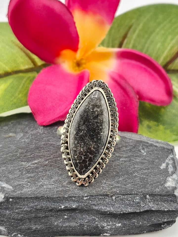 Stingray Coral Ring Size 8