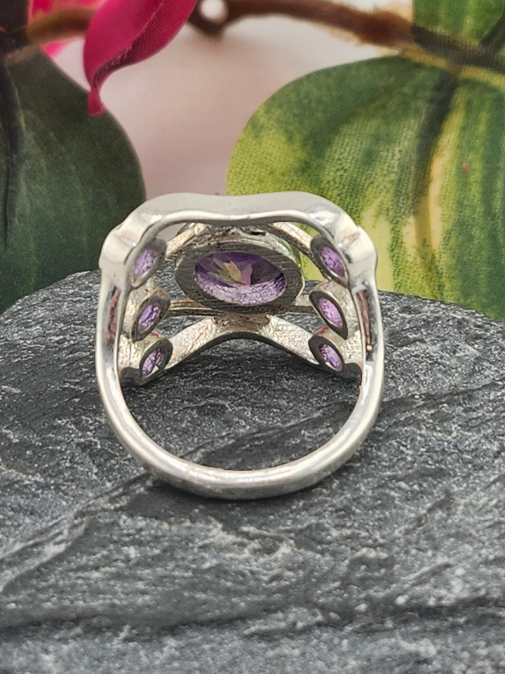 Amethyst and 925 Sterling Silver Ring - Size 7