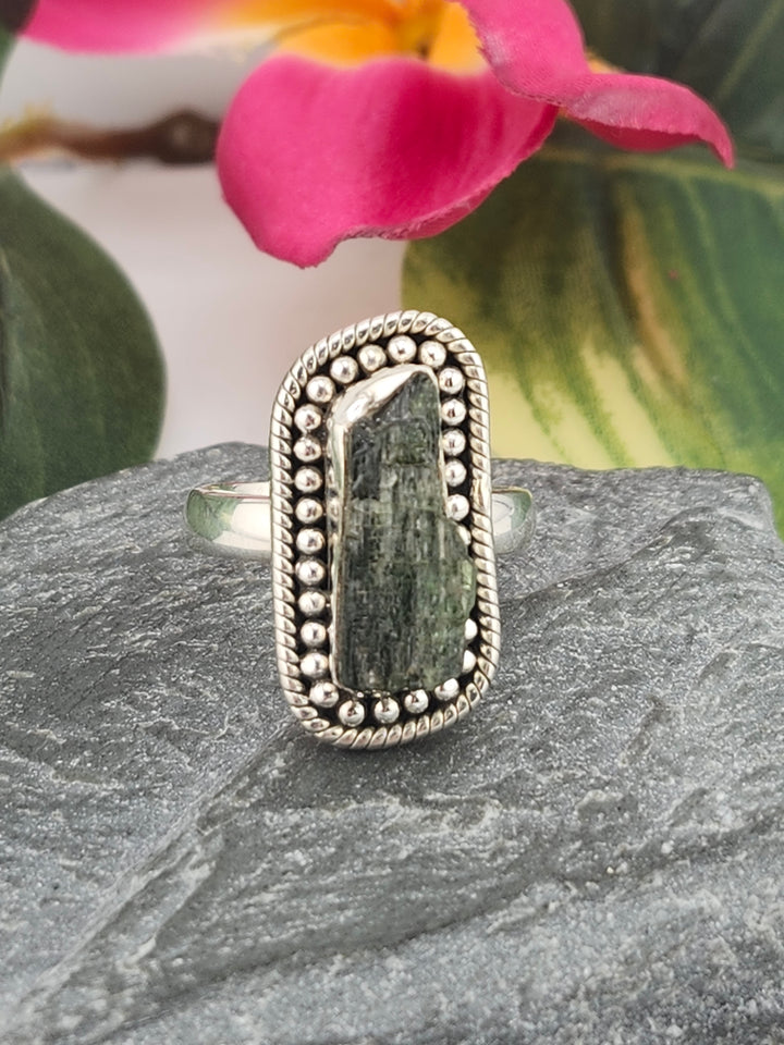 Raw Green Tourmaline and 925 Sterling Silver Ring - Size 7