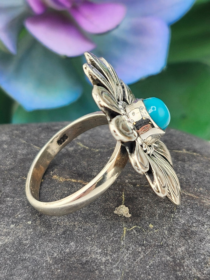 Kingman Turquoise and 925 Sterling Silver Flower Ring - Size 7