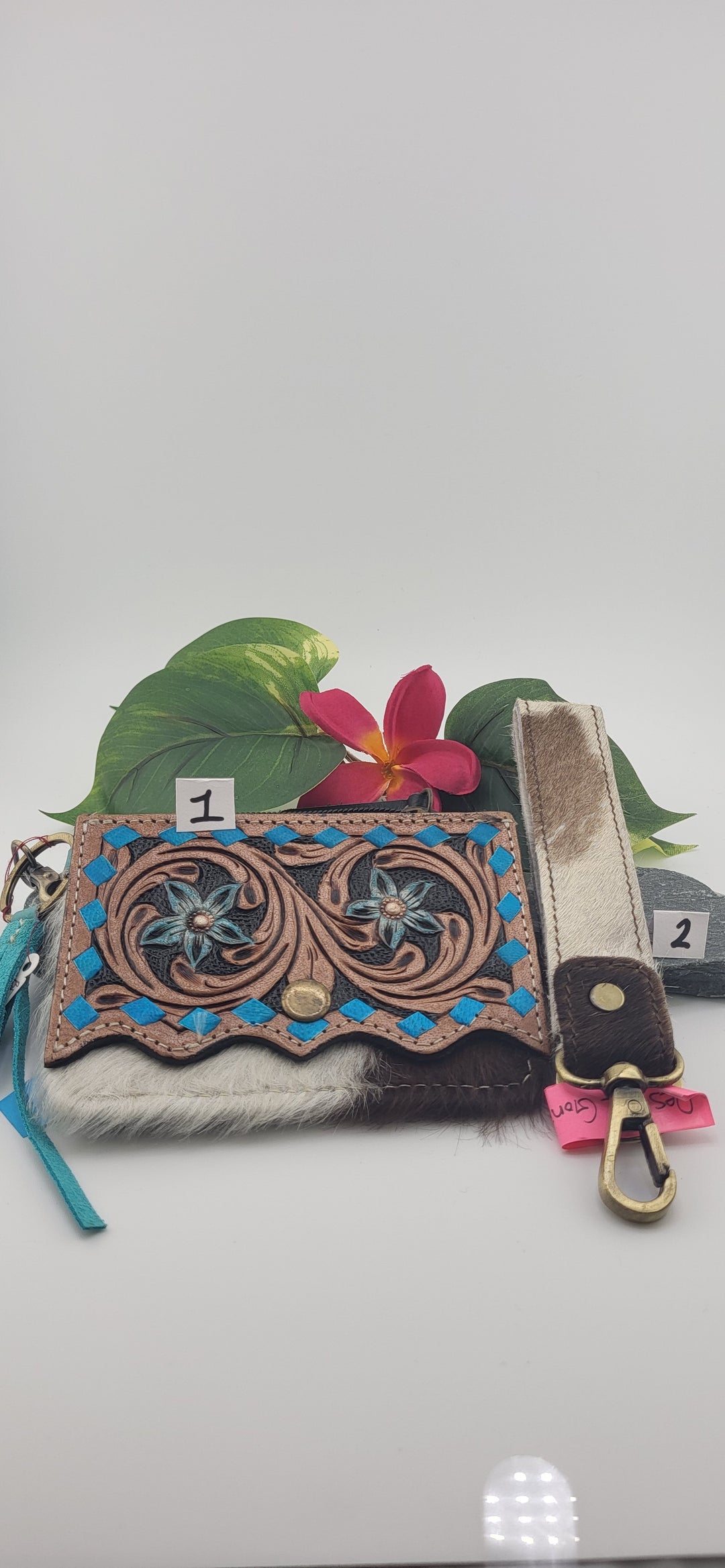 RESERVED FOR:   Desiree Gonzalez (vault) -11/29/2024 - 2 Accessories