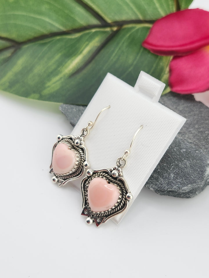 Queen Conch Dangle Earrings