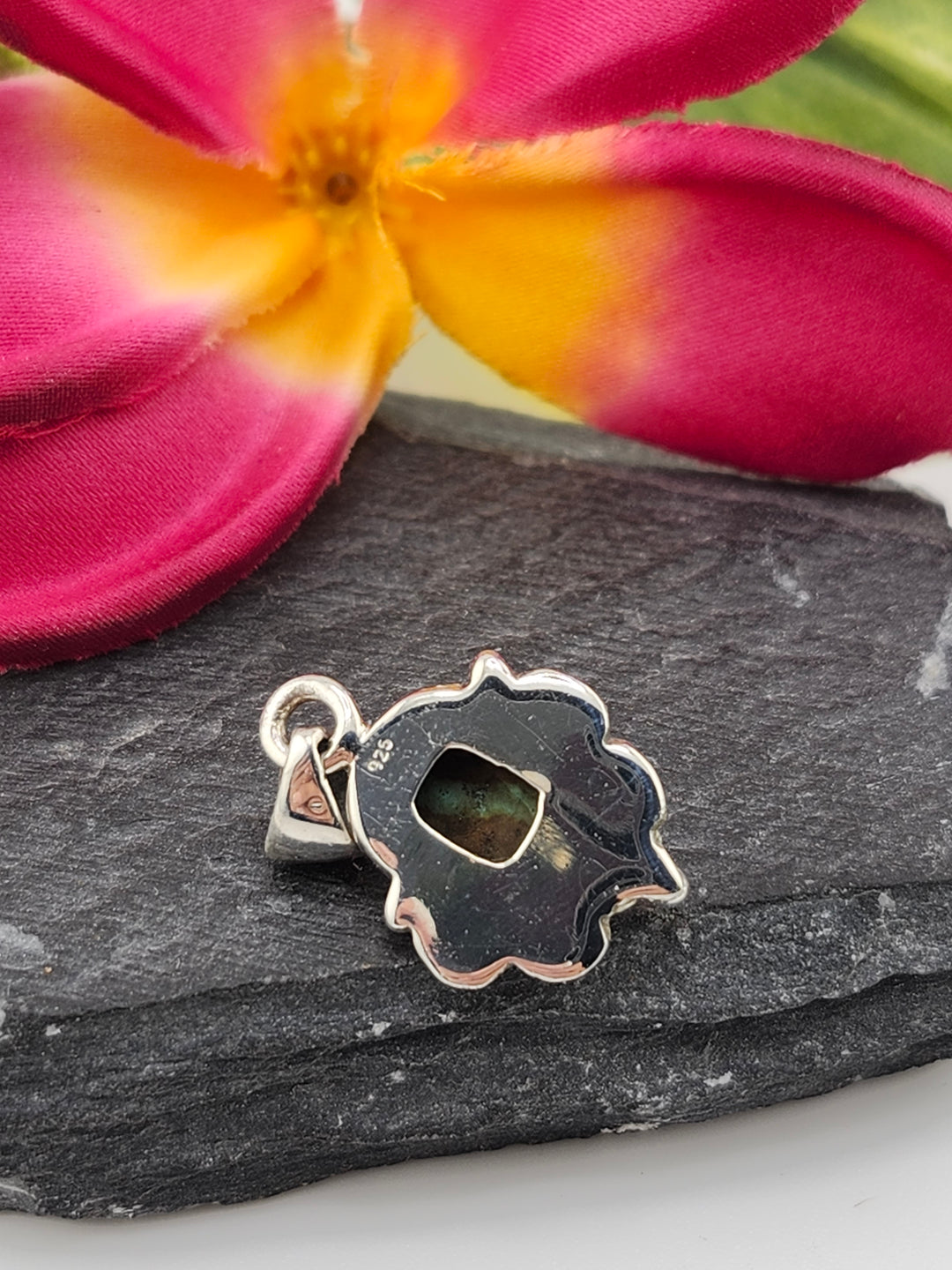 Royston Ribbon Turquoise Pendant