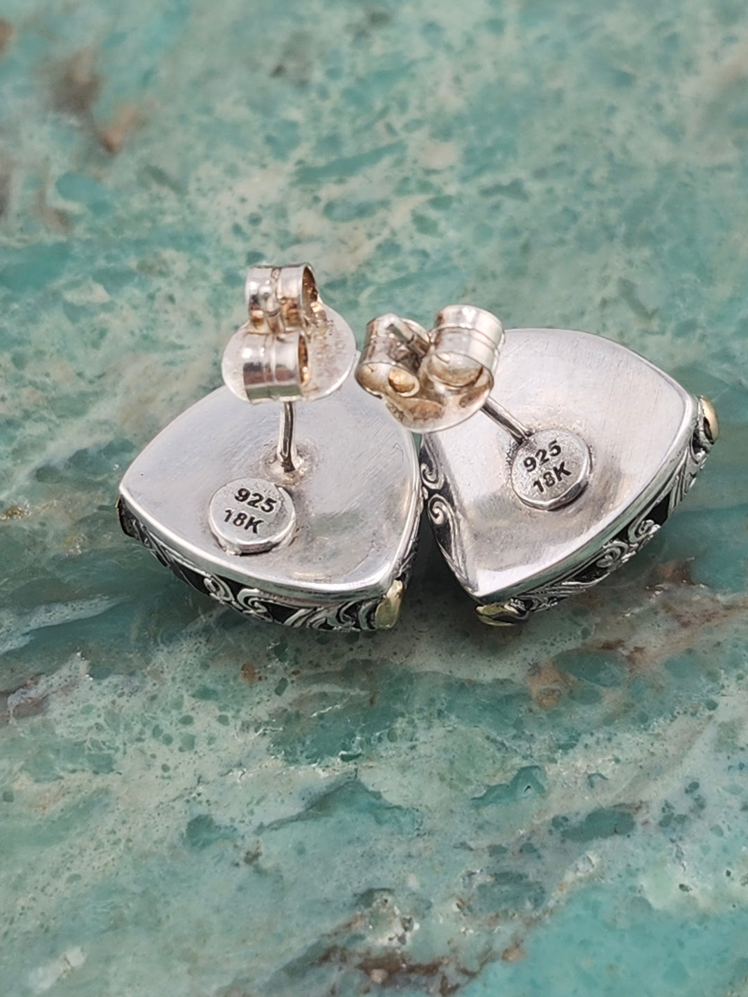 Bali 925 Sterling Silver/18K and Amethyst Stud Earrings