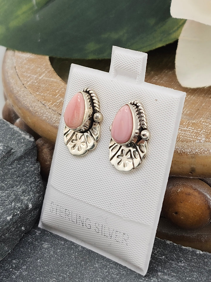 Southwest Queen Conch Post Back Studs