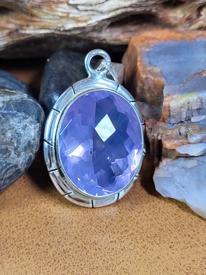 Natural Lavender Quartz 925 Sterling Silver Rose Cut Pendant -