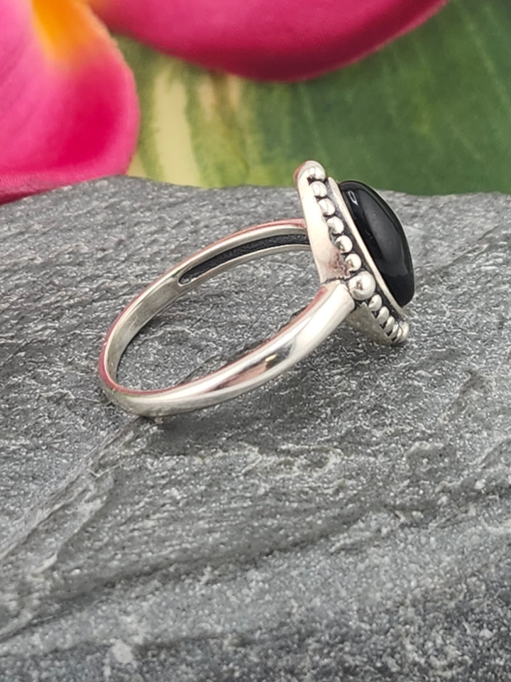Black Onyx and 925 Sterling Silver Ring - Size 6.5