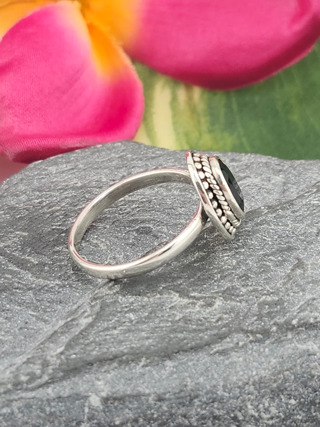 Black Onyx and 925 Sterling Silver Ring - Size 6.75