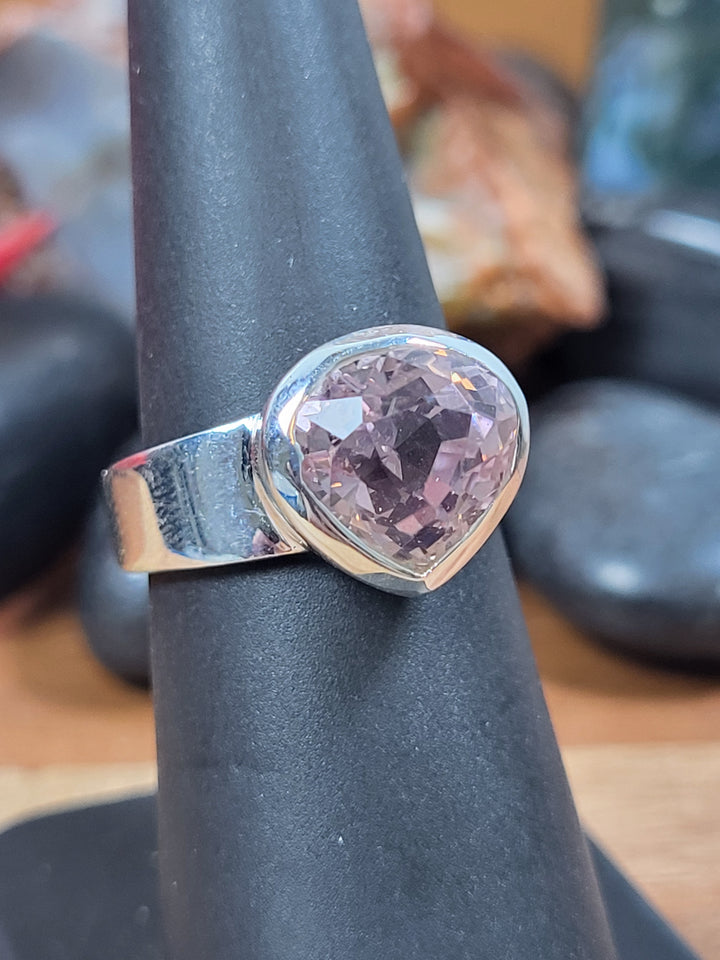 Natural Kunzite Ring 925 Sterling Silver Size 6 1/2