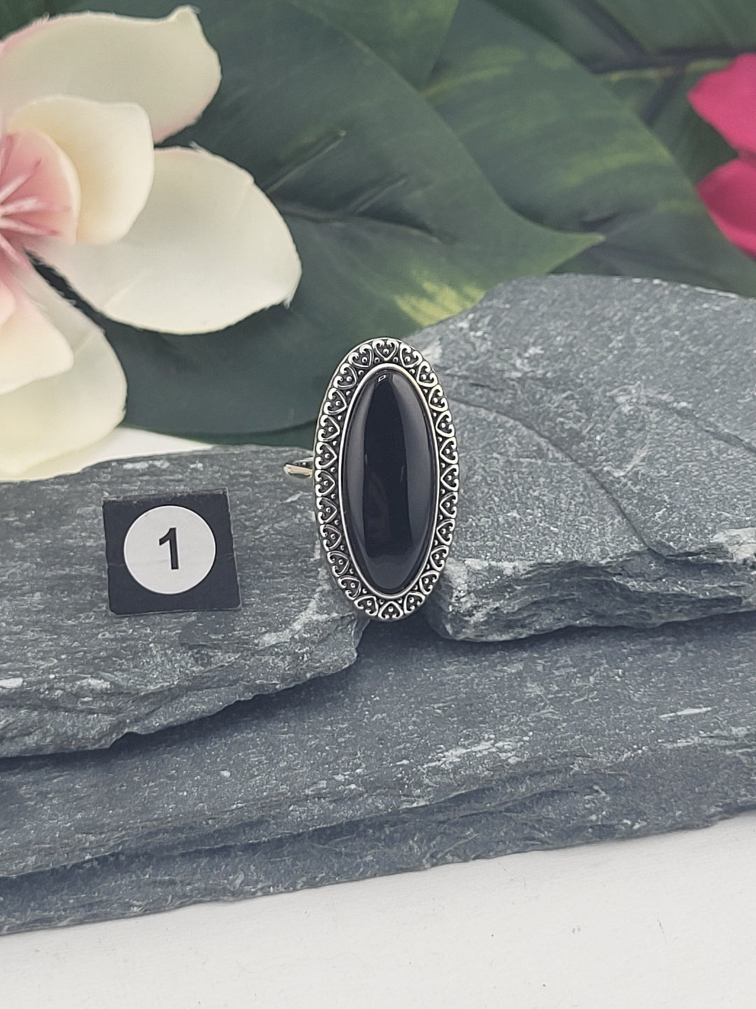 RESERVED FOR: Shawnee - 1/4/2025 - 1 Sterling Silver Items