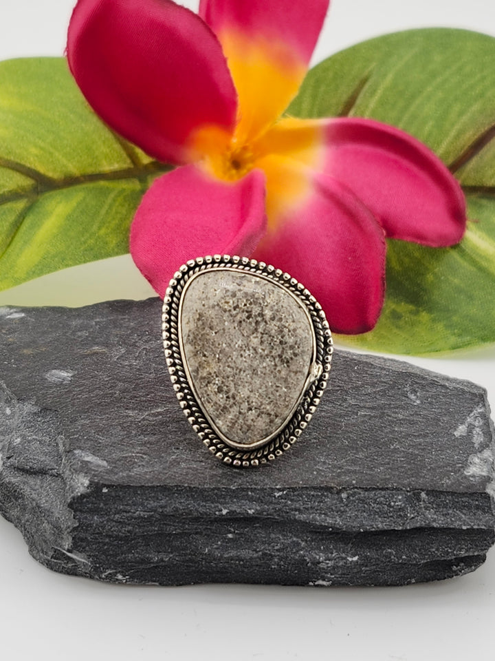 Stingray Coral Ring Size 7