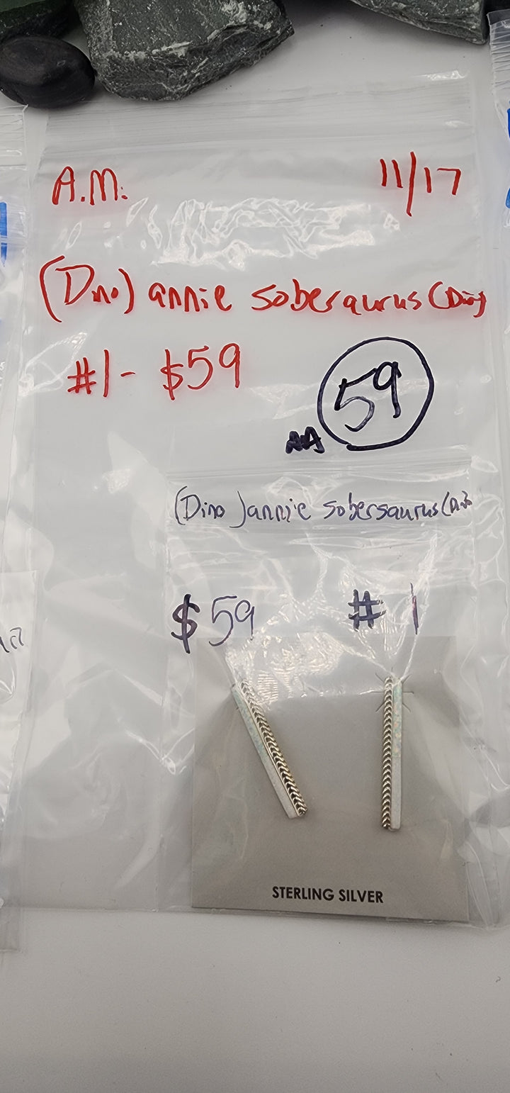 AM SHOW 48HR RESERVED FOR: 🦖🦕 annie soberaurus 🦖🦕- 11/17/2025 FL tiktok Live Show - 1 Sterling Silver Items