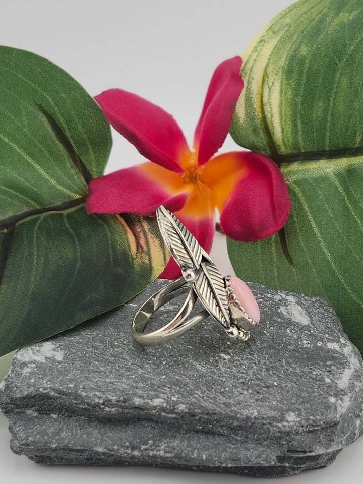 Queen Conch Feather Ring Size 6.25