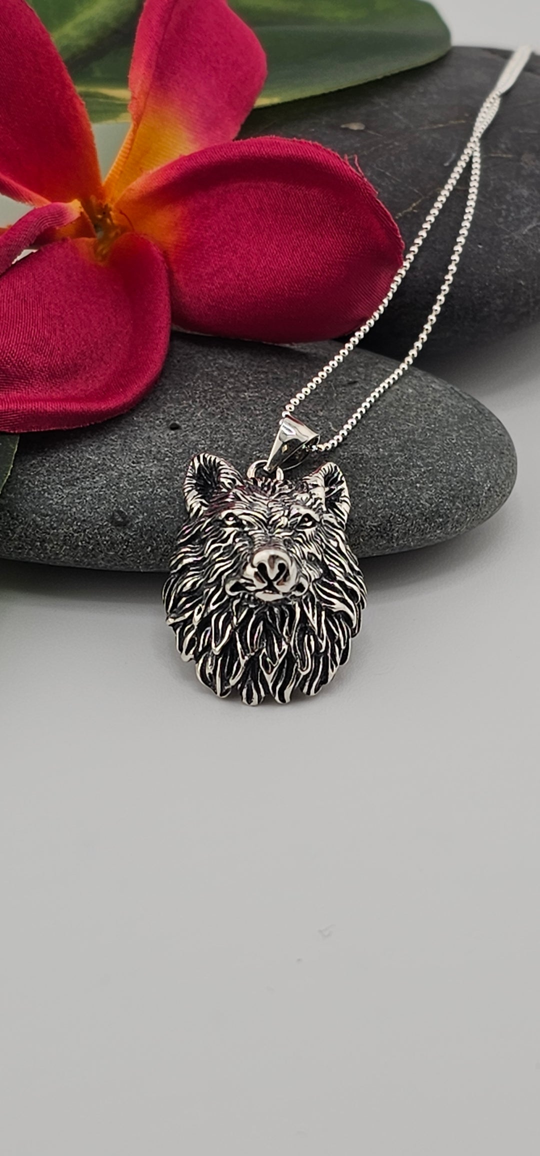Wolf Necklace w/Bead Chain