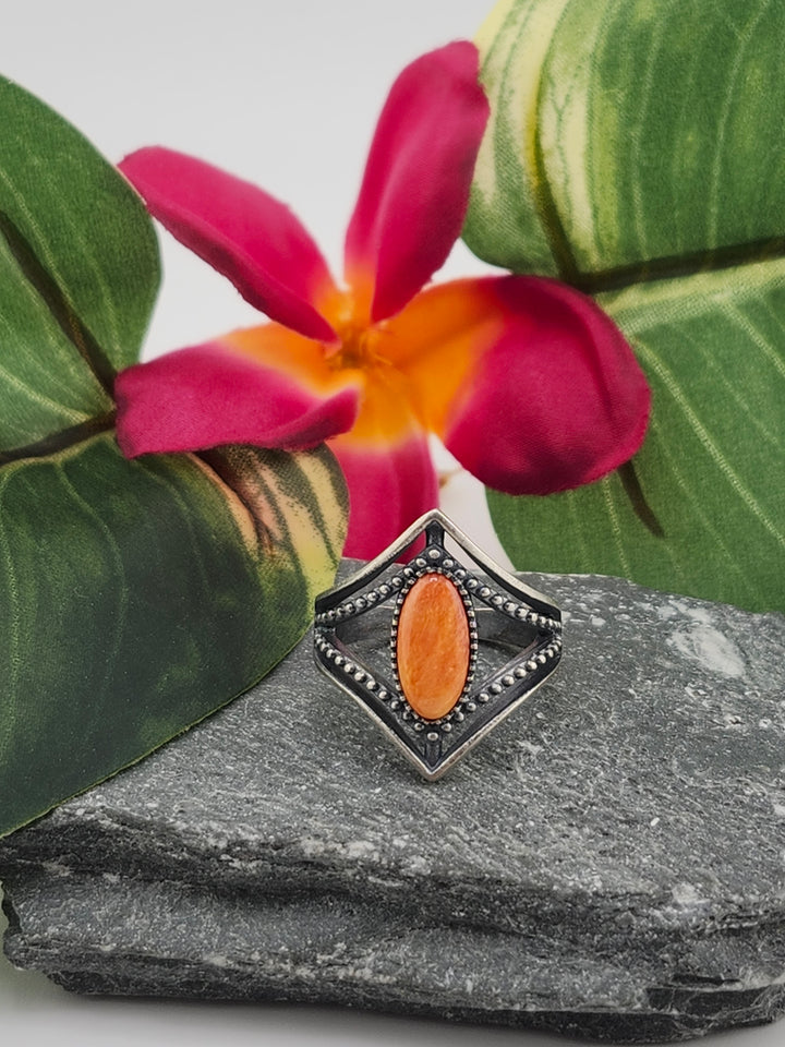 Oxidized Marquee Orange Spiny Oyster Ring Size 7