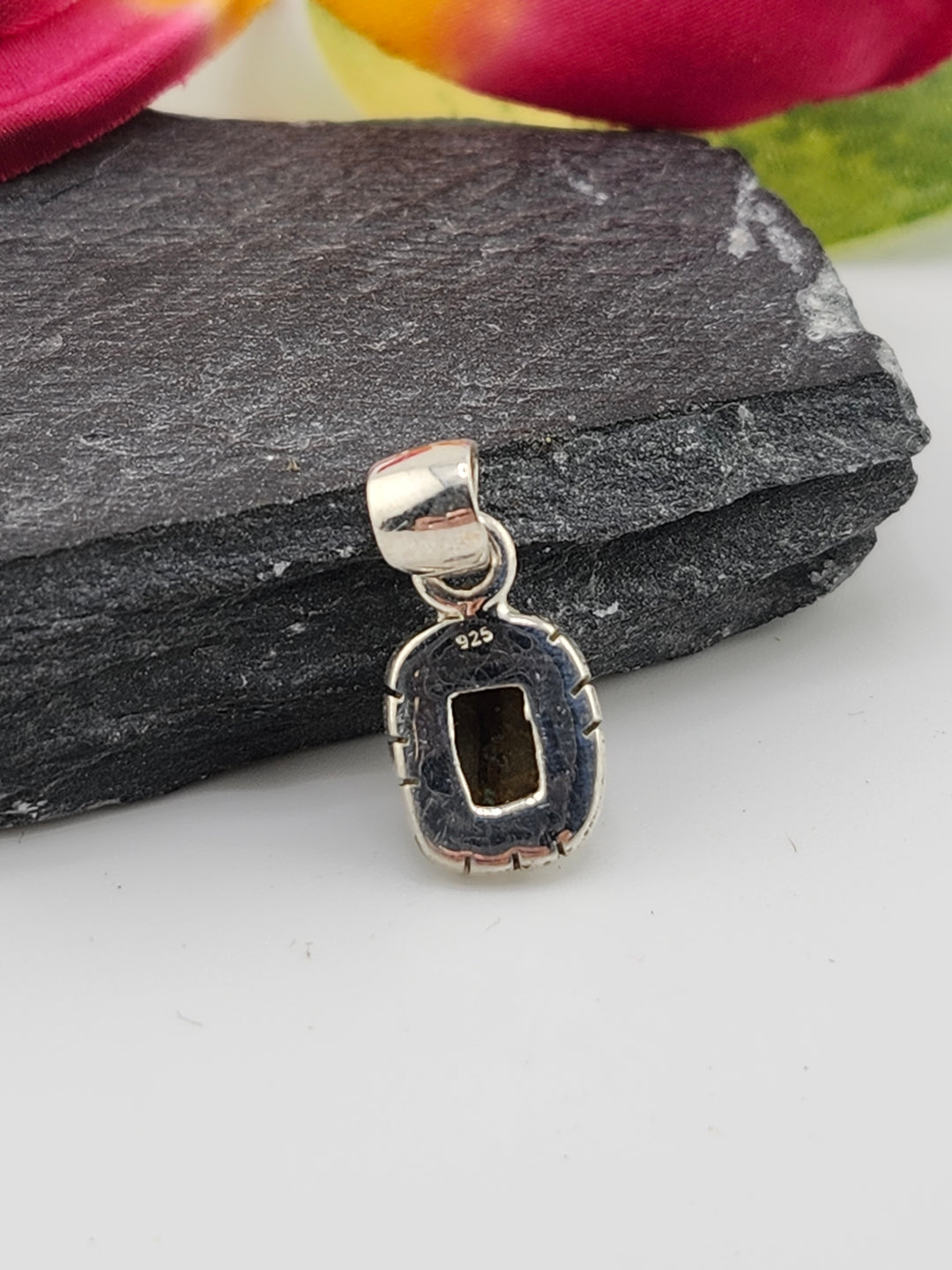 Royston Ribbon Turquoise Pendant