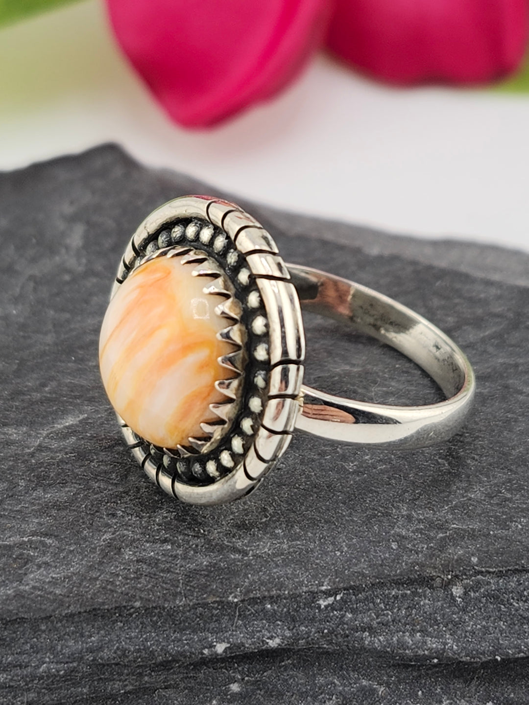 Round Spiny Oyster Ring Size 8