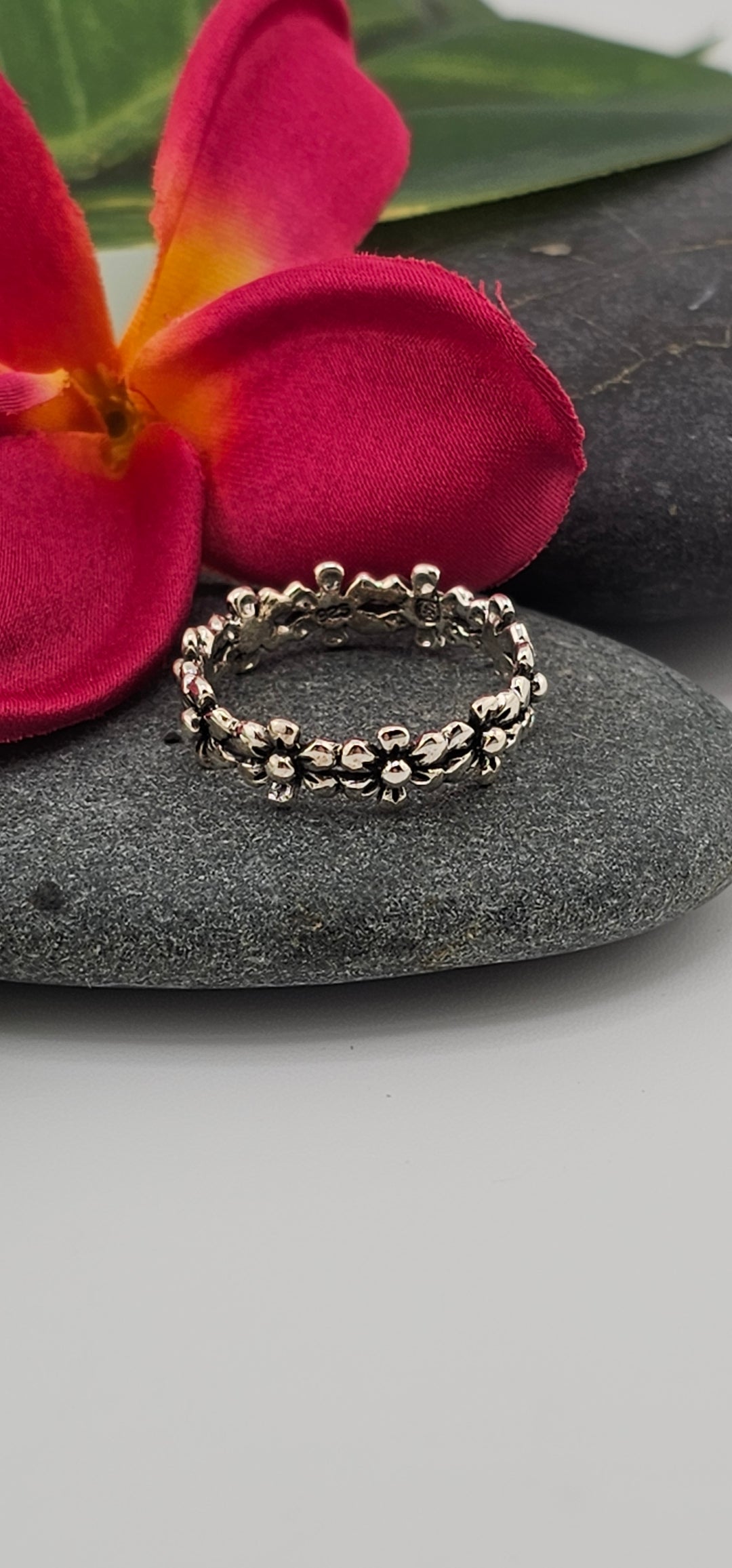 Flower Band Ring
