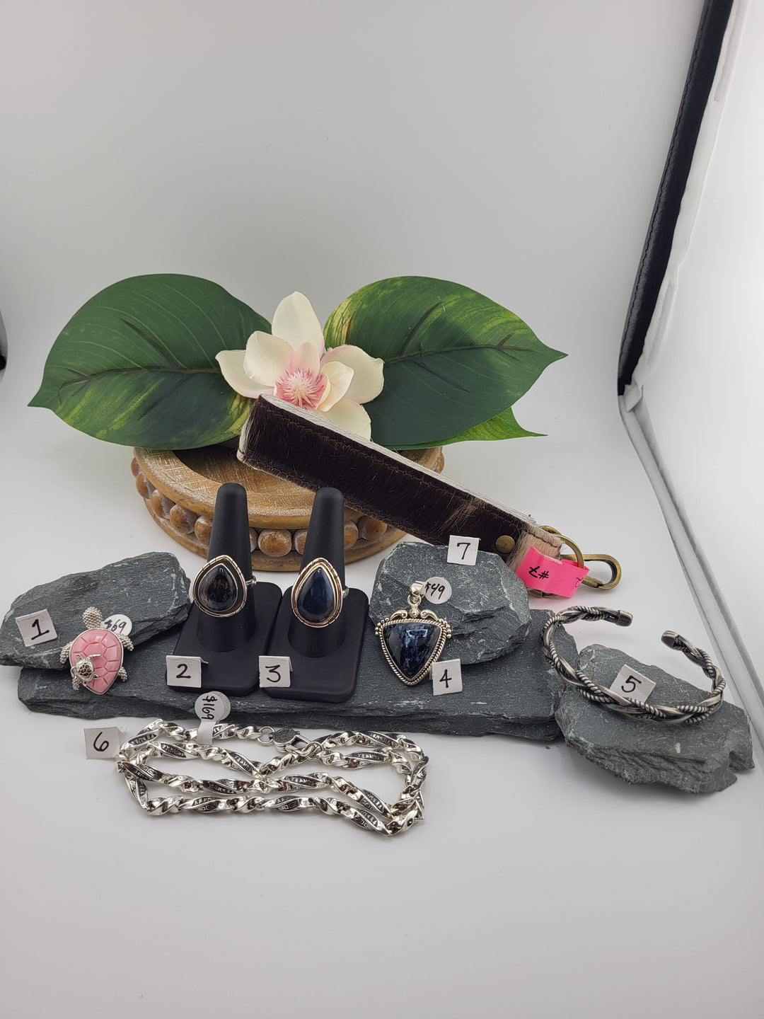 RESERVED FOR:   nmchica (vault)-11/29/2024 - 6 Sterling Silver Items 1 Accessory