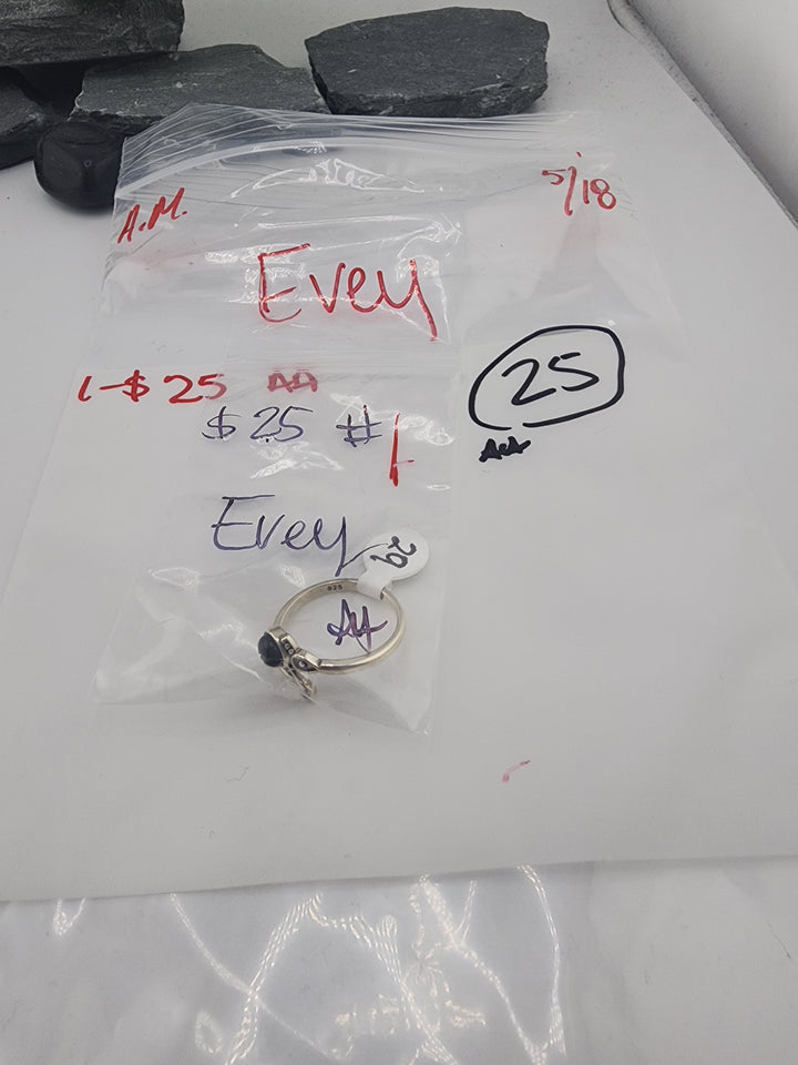 Evey - 5/18/26 - 1 925 Sterling Silver Items