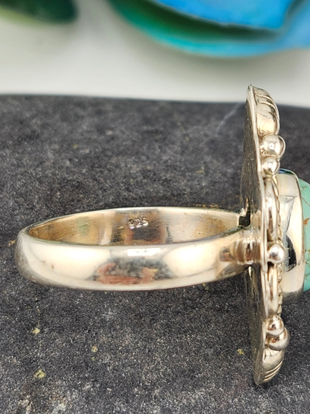 Kingman Turquoise and 925 Sterling Silver Ring - Size 6