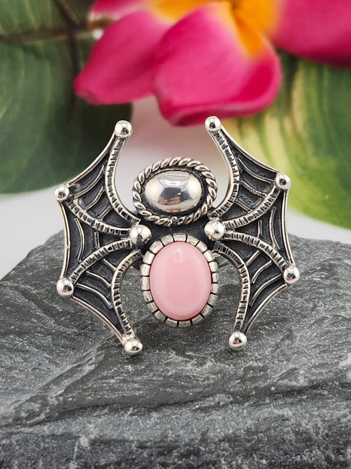 Queen Conch Shell and 925 Sterling Silver Spider Ring - Size 9
