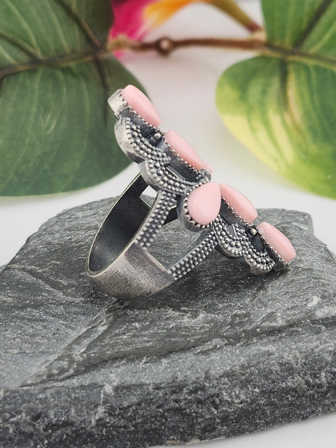 Queen Conch Shell and 925 Sterling Silver Ring - Size 10