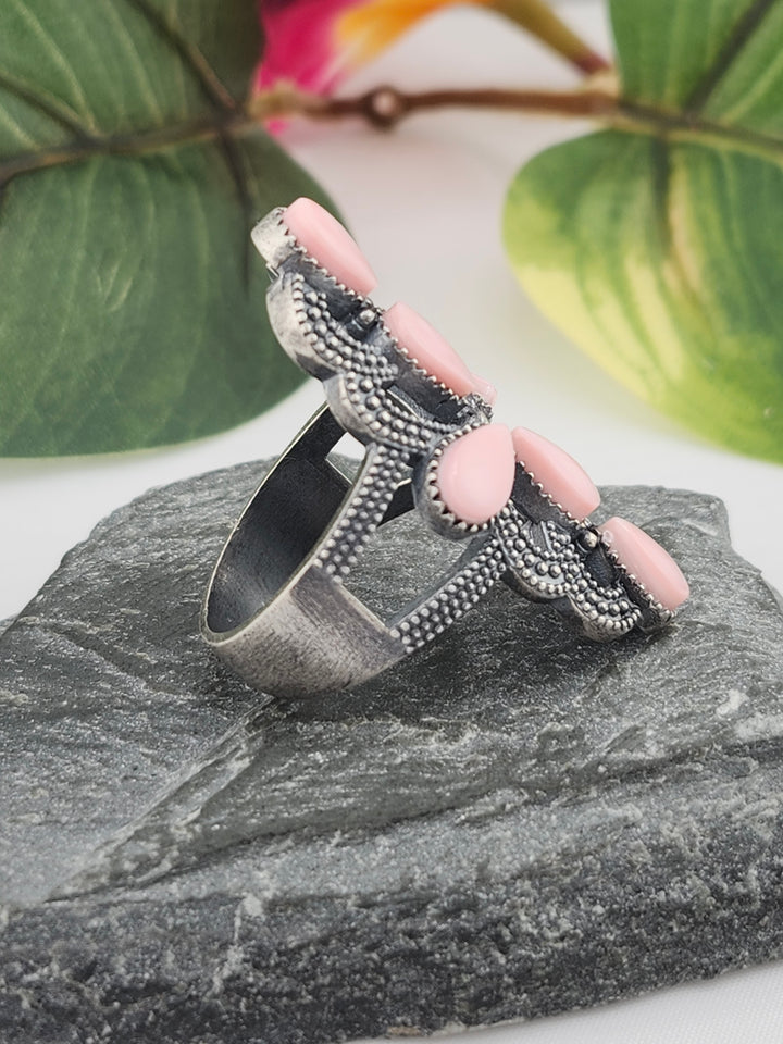 Queen Conch Shell and 925 Sterling Silver Ring - Size 10