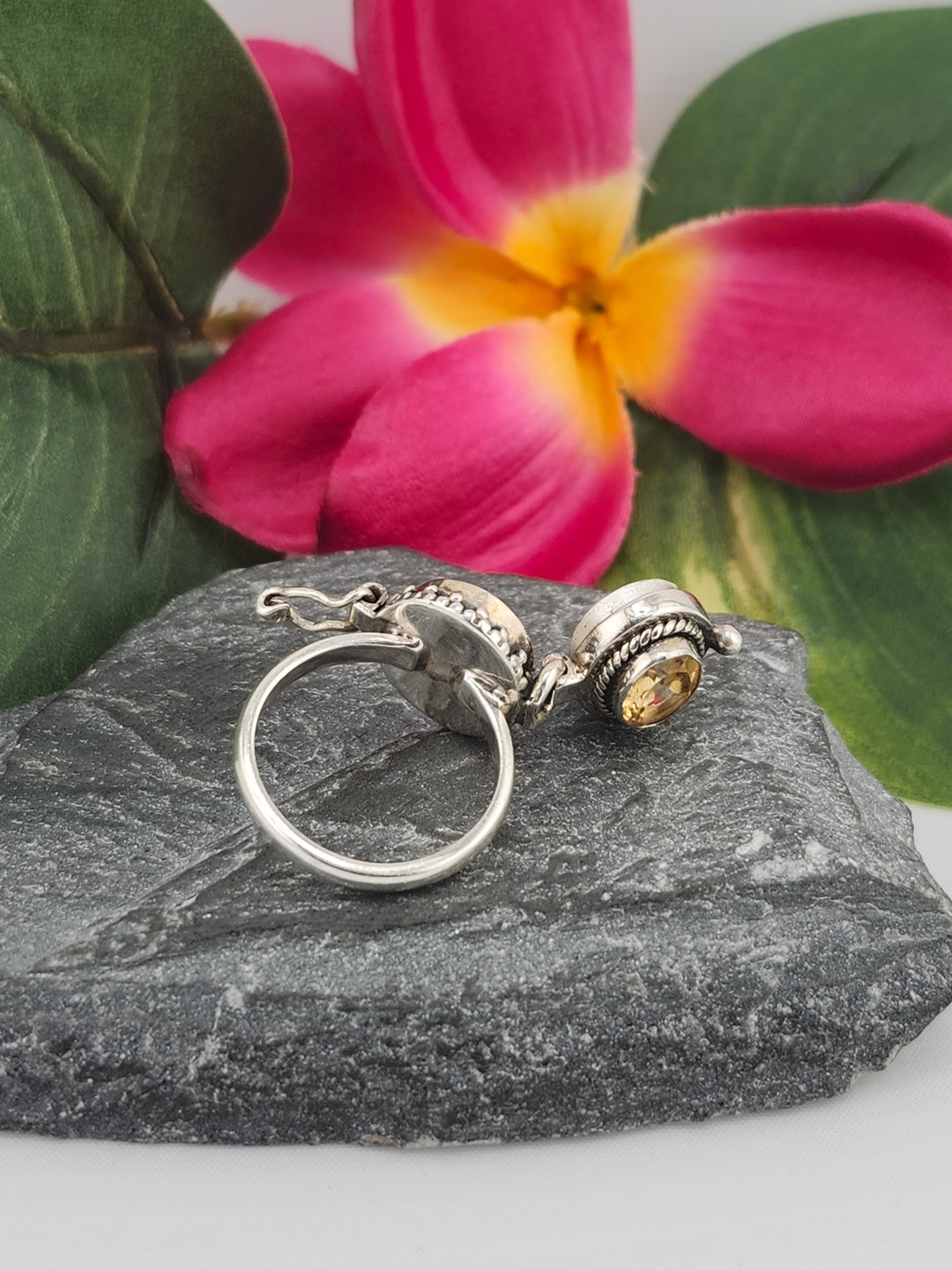 Citrine & 925 Sterling Silver Lockett Ring Size 5½