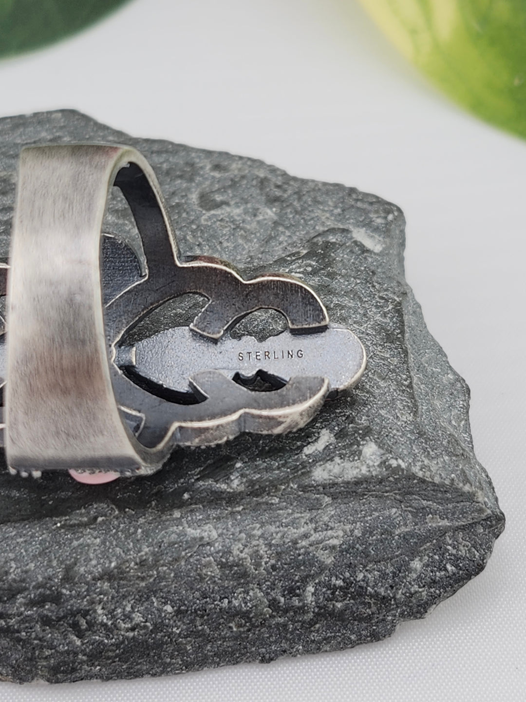 Queen Conch Shell and 925 Sterling Silver Ring - Size 10