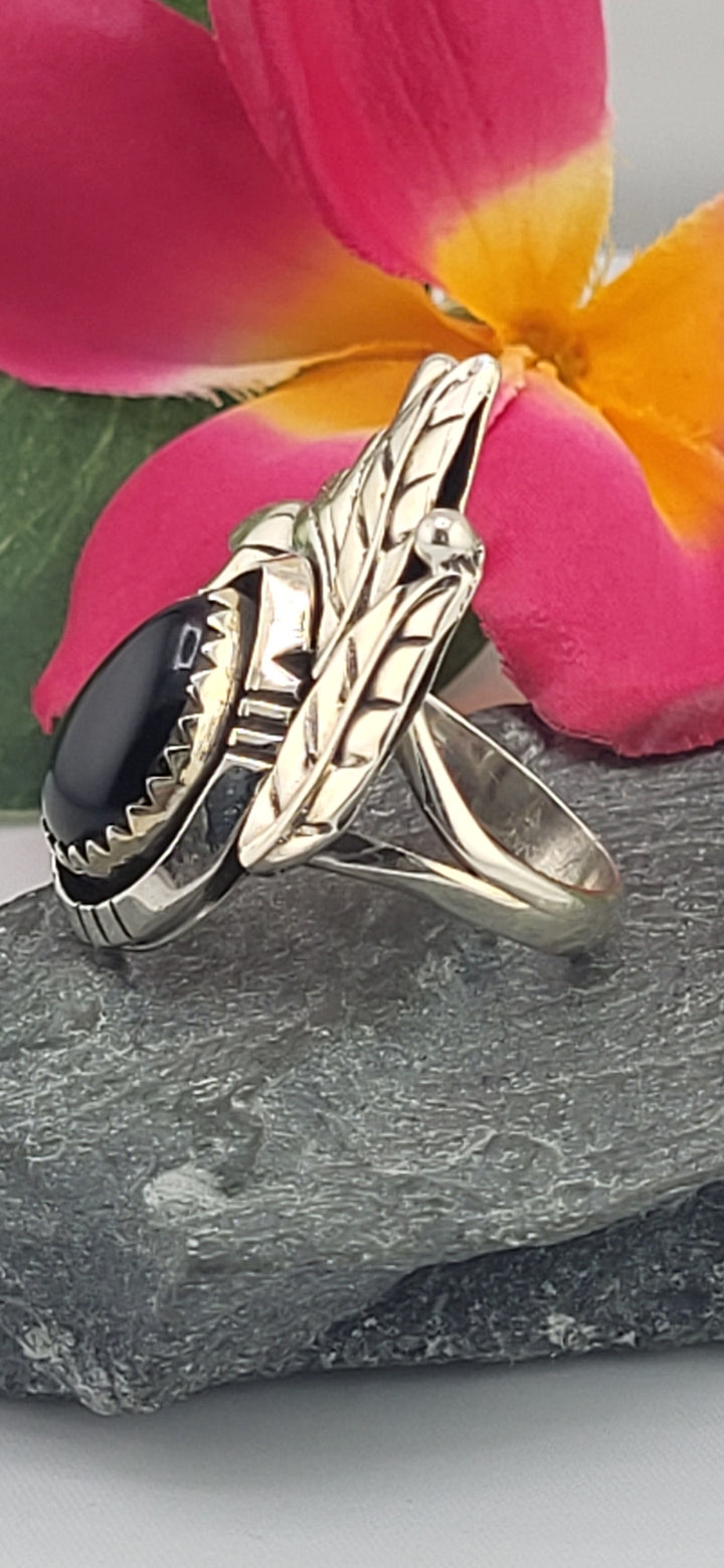 Onyx Teardrop & 925 Sterling Silver Leafs Ring Size 6