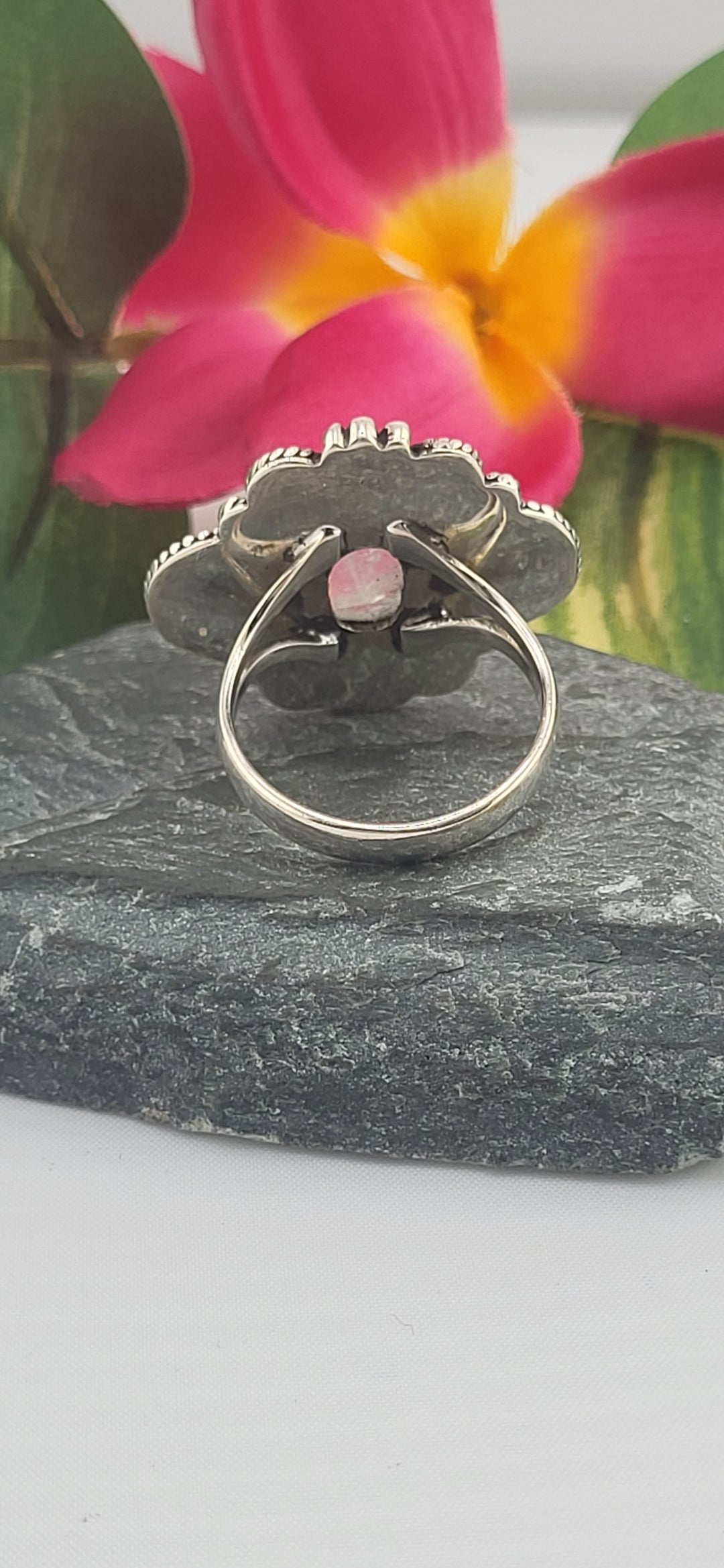 Moonstone and 925 Sterling Silver Ring Size 9