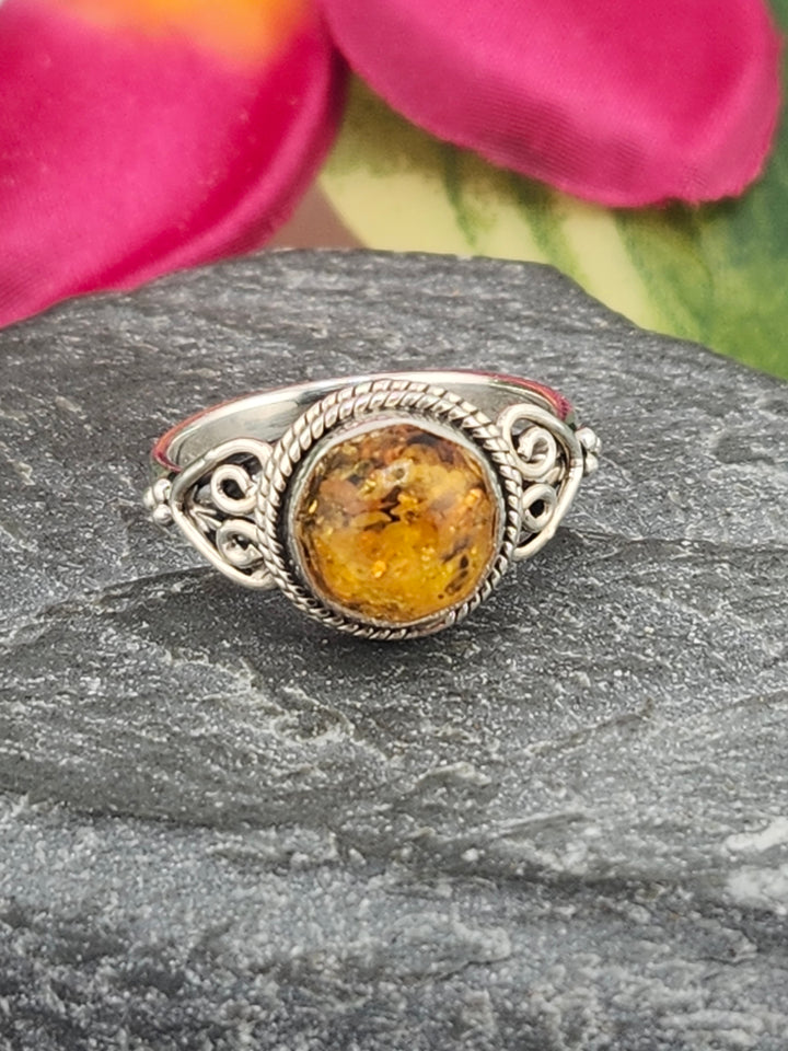Baltic Amber and 925 Sterling Silver Ring - Size 6