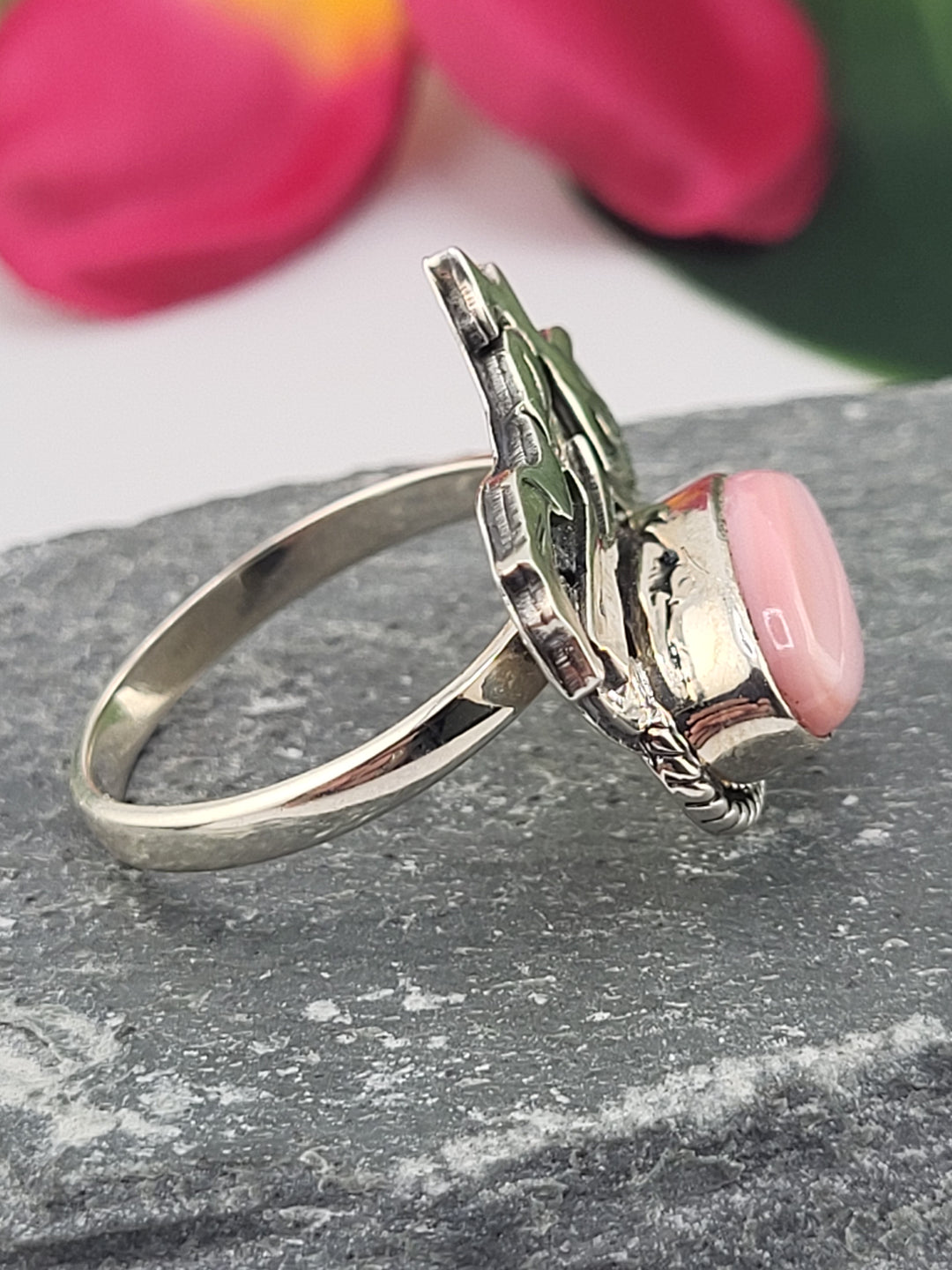 Natural Queen Conch/925 Sterling Silver Motorcycle Ring - Size 9