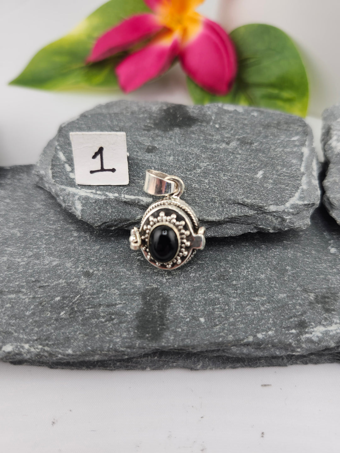 RESERVED FOR:  Luna -11/20/2024 -  1 Sterling Silver Items