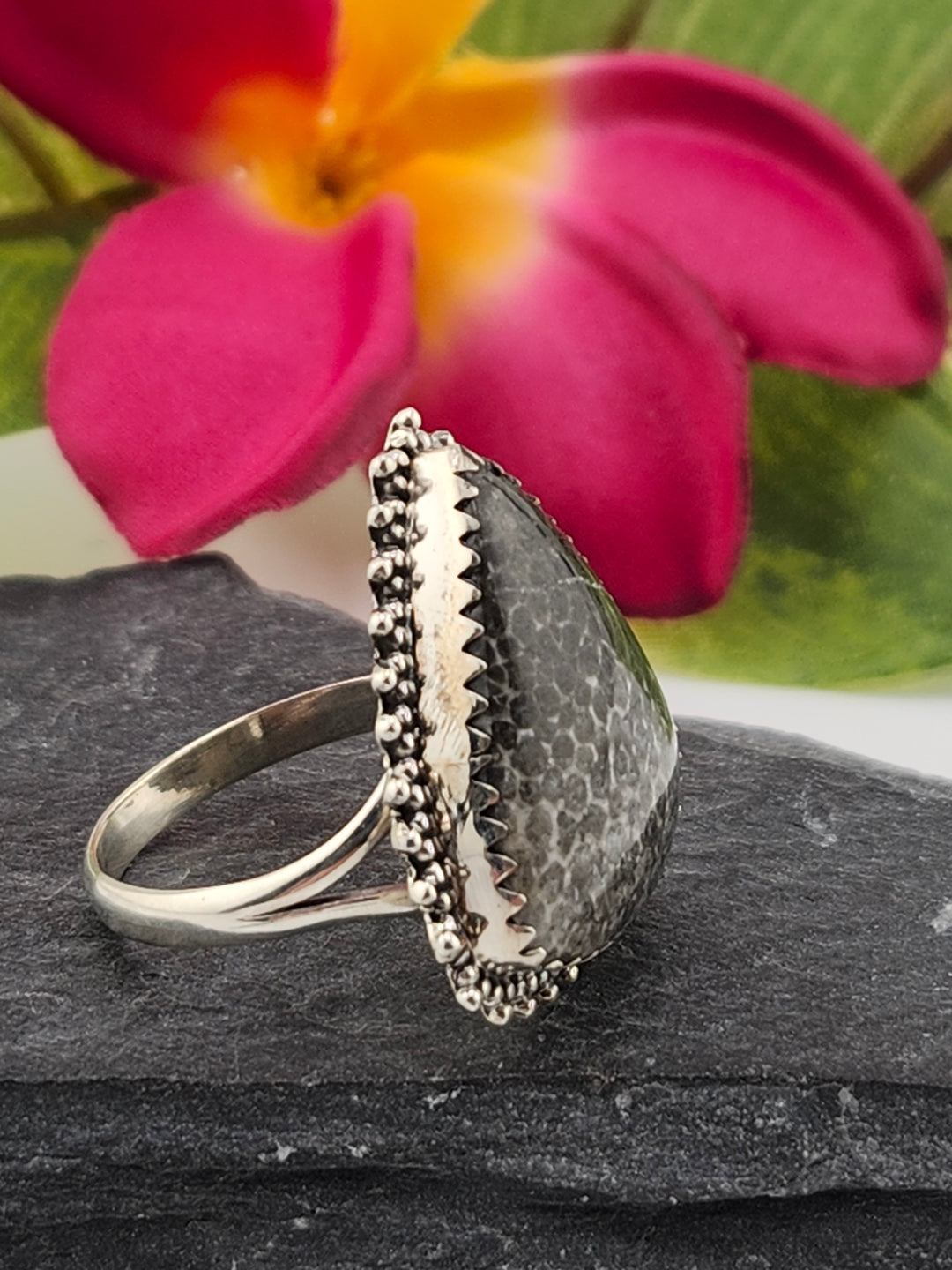 Stingray Coral Ring Size 10