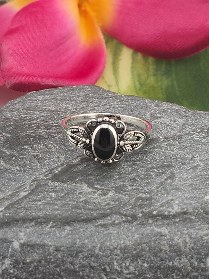 Black Onyx and 925 Sterling Silver Ring - Size 5.5
