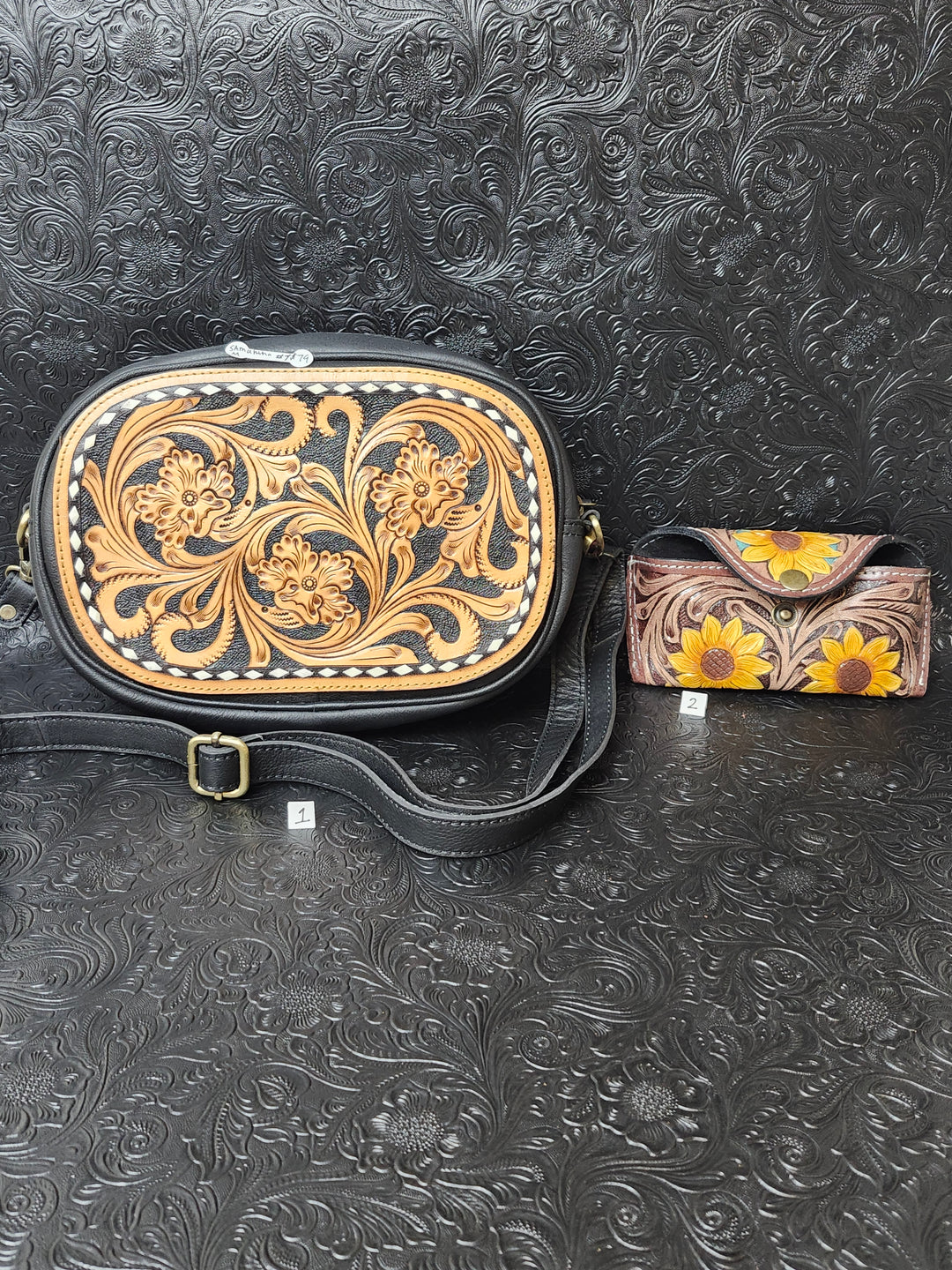RESERVED FOR: Samantha M -11/29/2024 - 2 Accessories