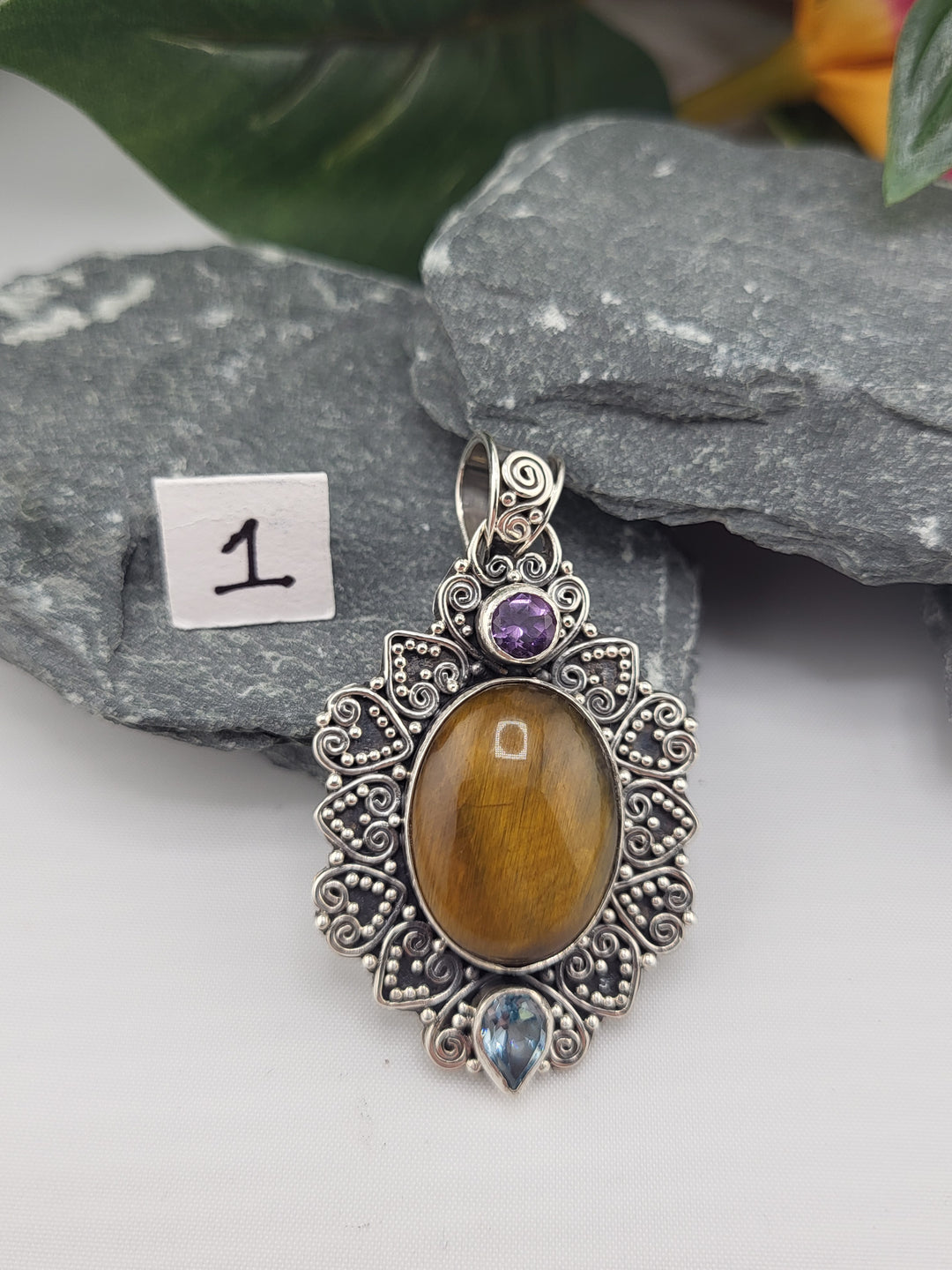 RESERVED FOR: Golden Empress -11/09/2024- 1 Sterling Silver Items