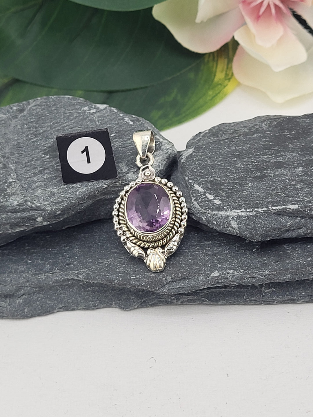 RESERVED FOR: Yaya21 - 1/4/2025 - 1 Sterling Silver Items