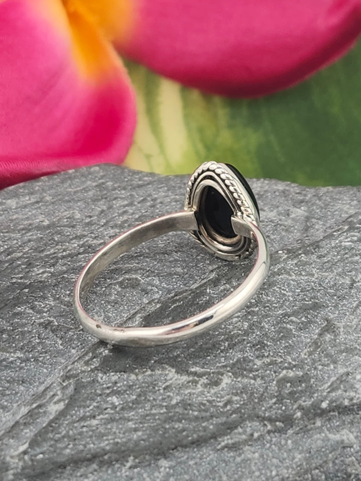 Black Onyx and 925 Sterling Silver Ring - Size 7.75