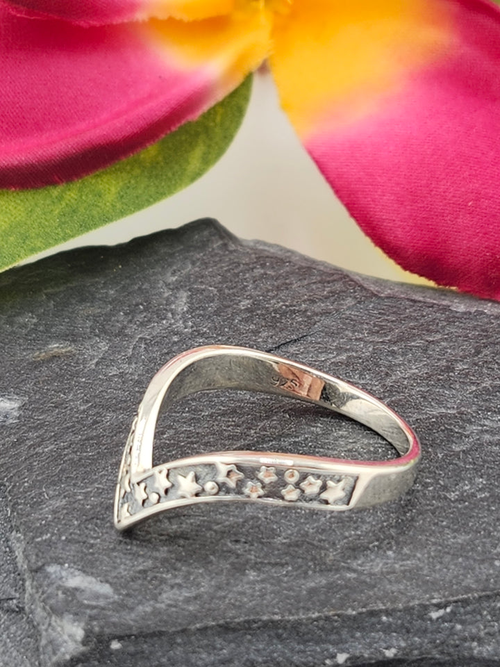 Chevron Star Ring Size 7