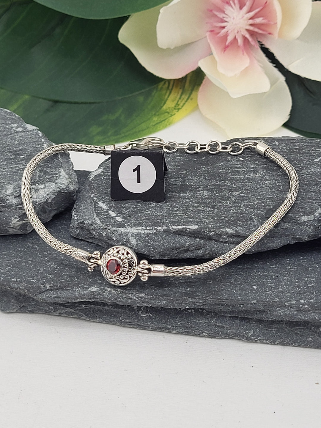 RESERVED FOR: emma🧚‍♀️✨️ -1/1/2025 - 1 Sterling Silver Items