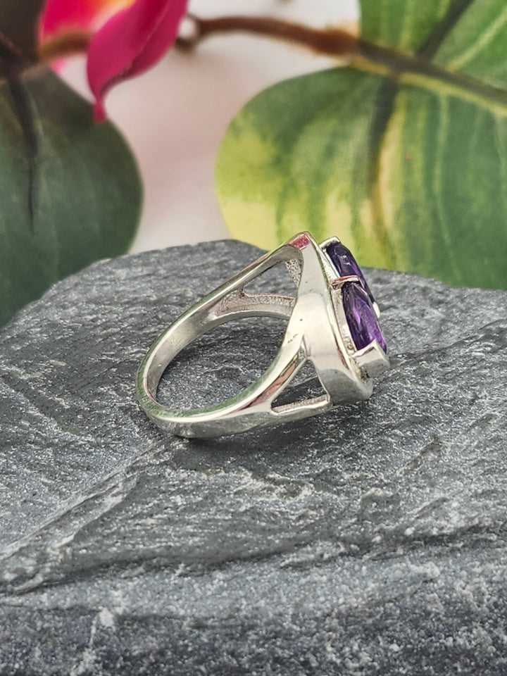 Amethyst and 925 Sterling Silver Ring - Size 7.5