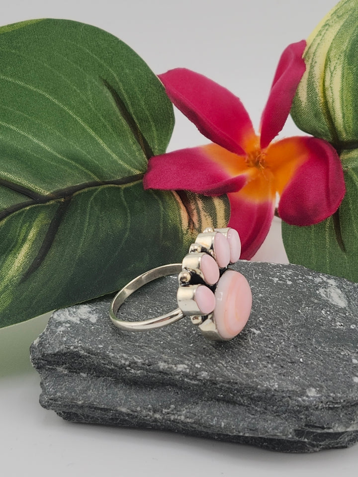 Queen Conch Paw Ring Size 10
