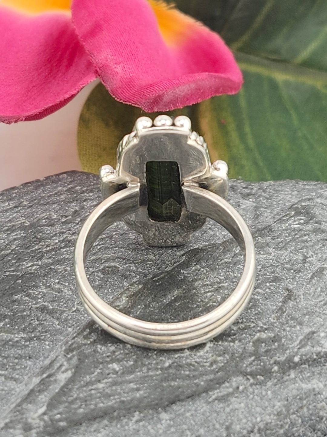 Raw Green Tourmaline and 925 Sterling Silver Ring - Size 6.75